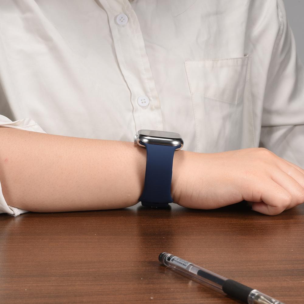 Silikonarmband Butterfly Apple Watch 1-11/SE1-3/Ultra1-3 - 42/44/45/49mm in Mitternachtsblau - Größe L